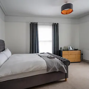123 Nunnery Lane Apartment